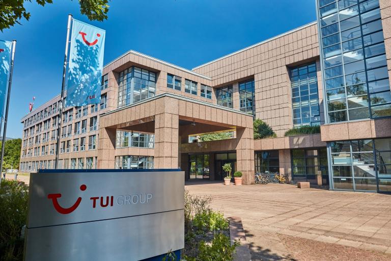 Teaser image for TUI blaast 50 kaarsjes uit