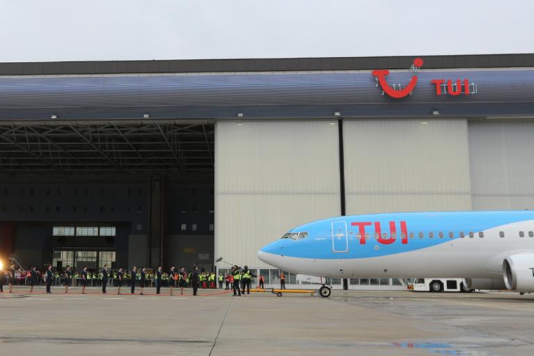 Teaser image for Medewerkers trekken eerste TUI-vlucht op gang