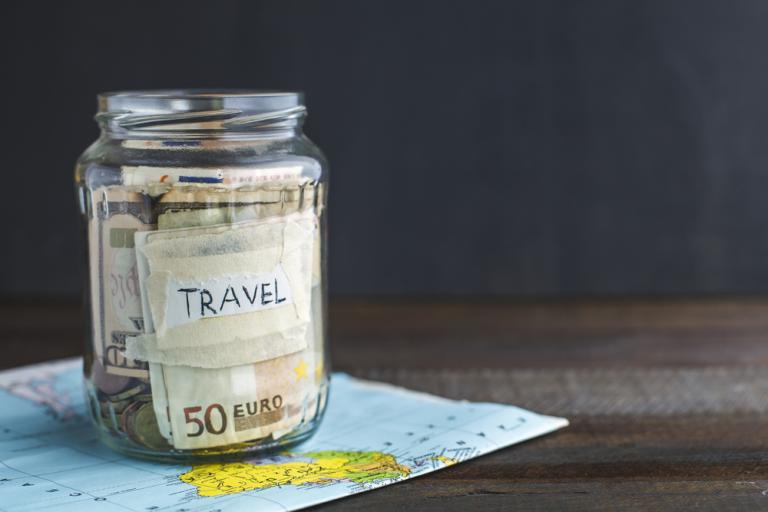Teaser image for Vakantie is het eerste extraatje waaraan de Belg geld uitgeeft